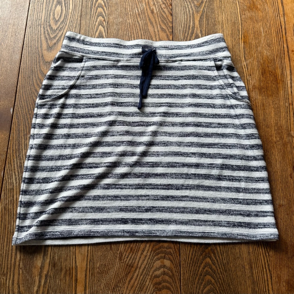 Market & Spruce Gray Mini Pencil Skirt Casual
